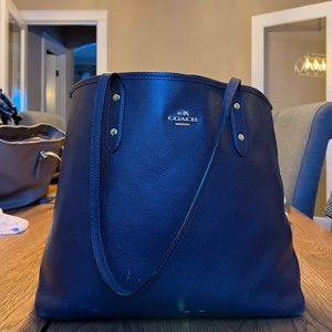 Navy Coach Tote